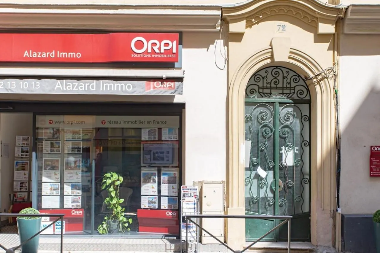 Nice Air-Conditioned Flat In The Centre Of Nice Apartment