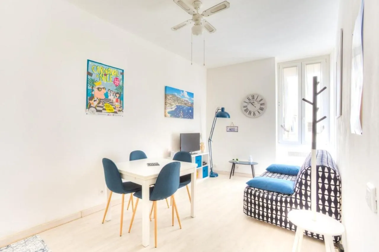 Nice Air-Conditioned Flat In The Centre Of ニース
